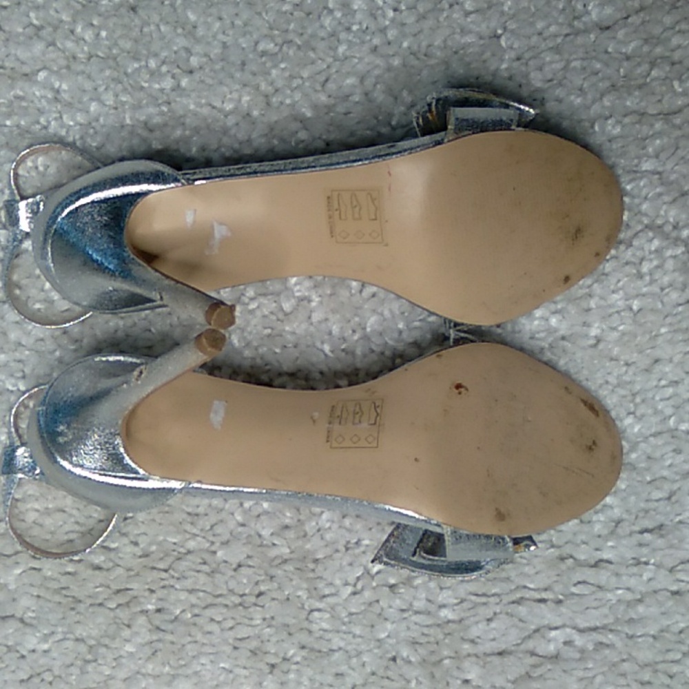 ASOS Mettalic/foil bow heels size 10.5 - Picture 14 of 16